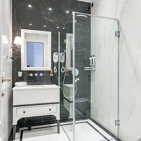 Balkan Hotel 4*